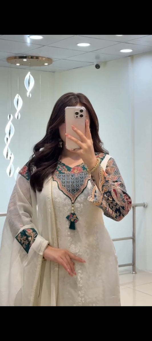 NEW ARIVELLS BANARASI WIVING SPECIAL SUIT SET