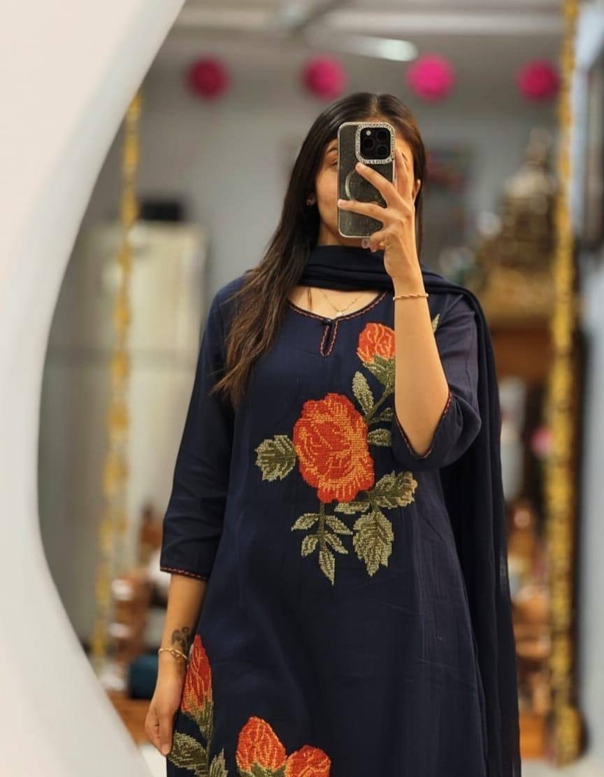 Elegant kurti set