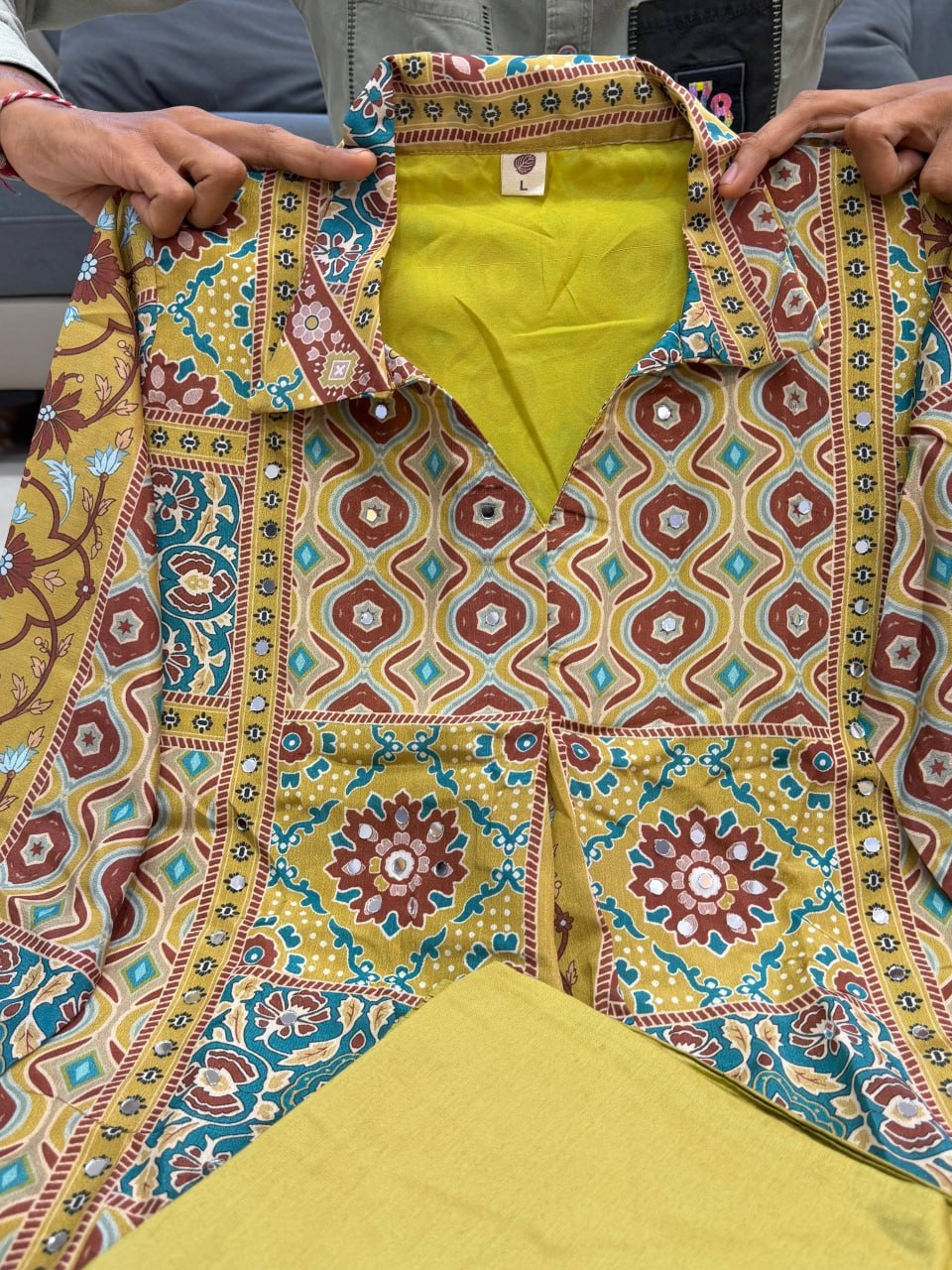 Đěsigner Pure Natural Crape With Original Mirror Top With Plazo Cord Set👗*